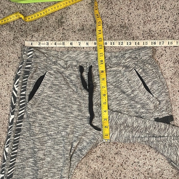 PINK Victoria’s Secret Gray Low Rise Y2K Wide Leg Sweatpants Size Small - Picture 6 of 7